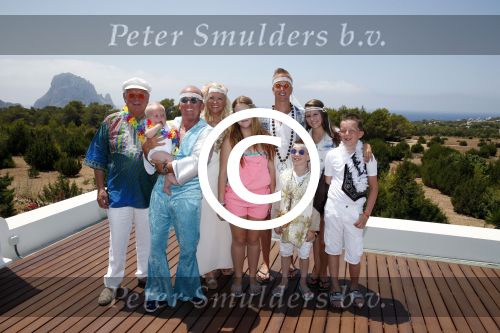 ibiza 14 juli 2013
Jan Reus en Sonja bakker gefotografeerd in hun villa met hun kinderen en opa.
Peter Smulders bvibiza 14 juli 2013
Jan Reus en Sonja bakker gefotografeerd in hun villa met hun kinderen en opa.
Peter Smulders bvibiza 14 juli 2013
Jan Reus en Sonja bakker gefotografeerd in hun villa met hun kinderen en opa.
Peter Smulders bv