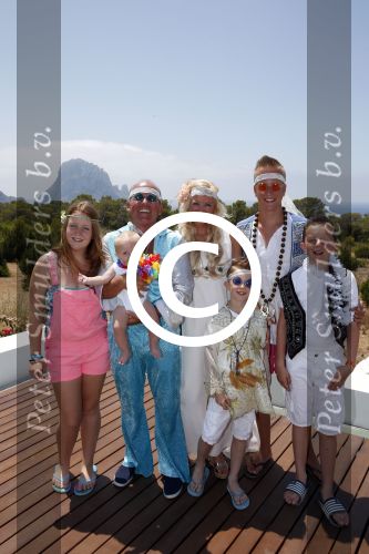ibiza 14 juli 2013
Jan Reus en Sonja bakker gefotografeerd in hun villa met hun kinderen en opa.
Peter Smulders bvibiza 14 juli 2013
Jan Reus en Sonja bakker gefotografeerd in hun villa met hun kinderen en opa.
Peter Smulders bvibiza 14 juli 2013
Jan Reus en Sonja bakker gefotografeerd in hun villa met hun kinderen en opa.
Peter Smulders bv
