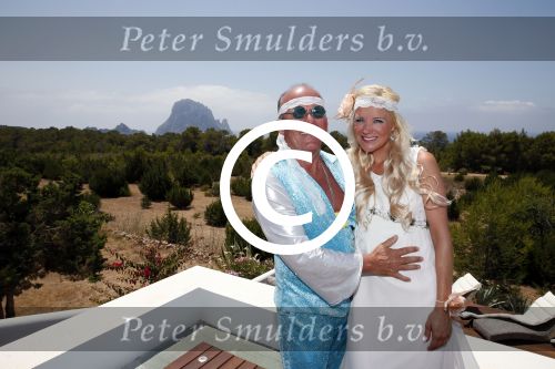 ibiza 14 juli 2013
Jan Reus en Sonja bakker gefotografeerd in hun villa met hun kinderen en opa.
Peter Smulders bvibiza 14 juli 2013
Jan Reus en Sonja bakker gefotografeerd in hun villa met hun kinderen en opa.
Peter Smulders bvibiza 14 juli 2013
Jan Reus en Sonja bakker gefotografeerd in hun villa met hun kinderen en opa.
Peter Smulders bv