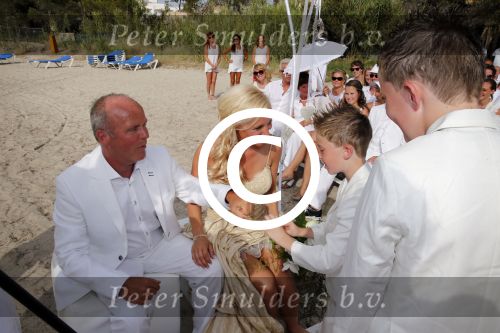 ibiza 12 juli 2013
Jan Reus en Sonja Bakker trouwen bij strandtent Sa Flama op ibiza alle 5 hun kinderen inclusief Bram zijn natuurlijk aanwezig.
Peter Smulders bv