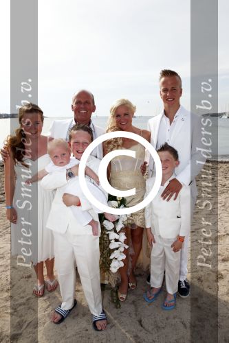 ibiza 12 juli 2013
Jan Reus en Sonja Bakker trouwen bij strandtent Sa Flama op ibiza alle 5 hun kinderen inclusief Bram zijn natuurlijk aanwezig.
Peter Smulders bv