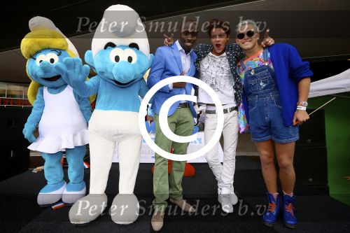 AMSTERDAM - Bij PathÃ© ArenA is de filmpremiÃ¨re De Smurfen II. Met op de foto (VLNR) Fernando Halman, Tygo Gernandt en Paul Turner.
