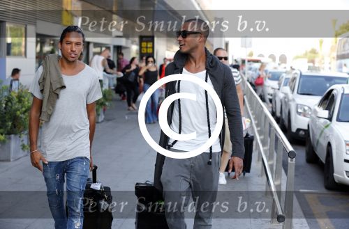 ibiza 17 juli 2013
Sunnery James en Ryan Marciano arriveren op ibiza airport voor een gig in Boommmmm.
Peter Smulders bv