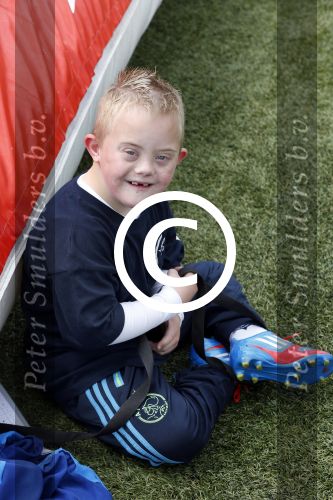 Amsterdam 29 juni 2013
Voetbaltournooi op de toekomst (ajax) voor de stichting de upside van down
met diverse bn ers en oud voetballers.. Syndroom van down.
Peter Smulders bv