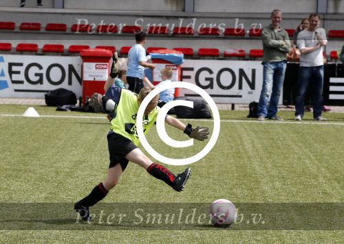 Amsterdam 29 juni 2013
Voetbaltournooi op de toekomst (ajax) voor de stichting de upside van down
met diverse bn ers en oud voetballers.. Syndroom van down.
Peter Smulders bv