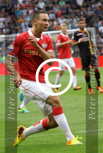 Eindhoven, 17 Augustus 2013 Kompetie wedstrijd PSV-Go Ahead Eagles, eindstand 3-0
Tim Matavz
Foto Peter Smulders BV