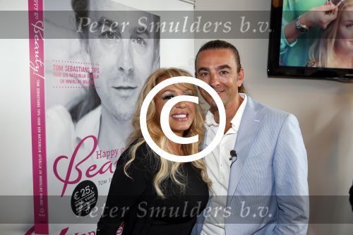Amsterdam 21 juni 2013
Presentatie boek Tom Sebastian bij de westergasfabriek. Patricia Paay
Peter Smulders bv