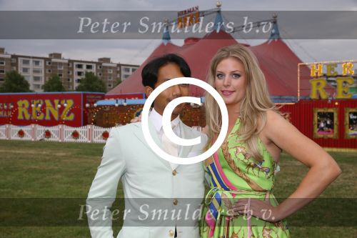 Amsterdam, 5 Augustus 2013
Premiere Circus Herman Renz
Wibi Soerjadi met zijn nieuwe vriendin
Foto Peter Smulders BV
