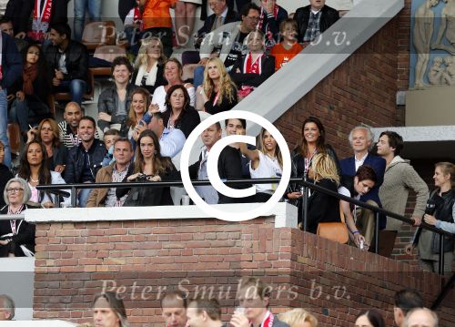 Amsterdam 3 juli 2013
Sjaak Swart 75 jaar . Hij viert dat met een wedstrijd met oud ajax spelers in het Olympisch stadion.
Peter Smulders bv