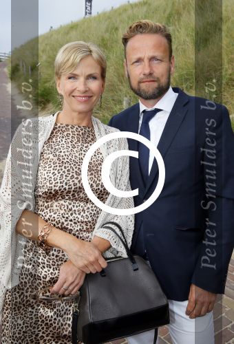 Bloemendaal 21 juni 2014
Feest voor trouwen van Caroline Tensen en Ernst Jan Smids bij de republiek in Bloemendaal. Anita Witzier met vriend