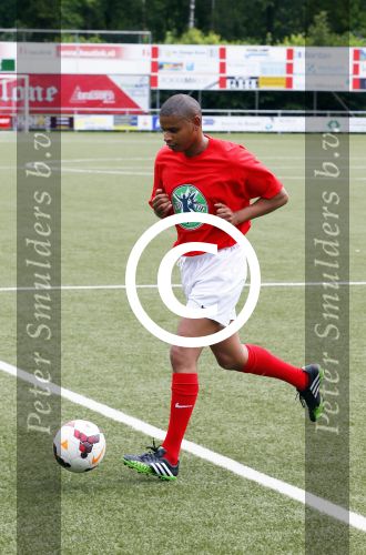Rijssen 18 juni 2015
Voetballen tegen kanker bij vv Excelsior met diverse bn ers. Romero Ijssel
