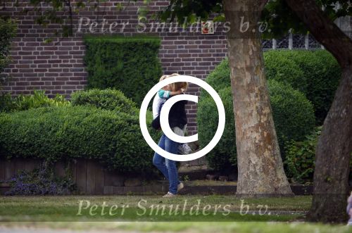Loenen aan de Vecht 20 juni 2014
Yvon Jaspers op straat.