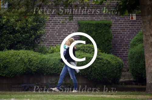 Loenen aan de Vecht 20 juni 2014
Yvon Jaspers op straat.