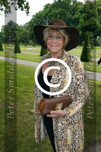 Haarzuilens 17 juni 2015
Haringparty op kasteel de Haar. Astrid Engels met partner