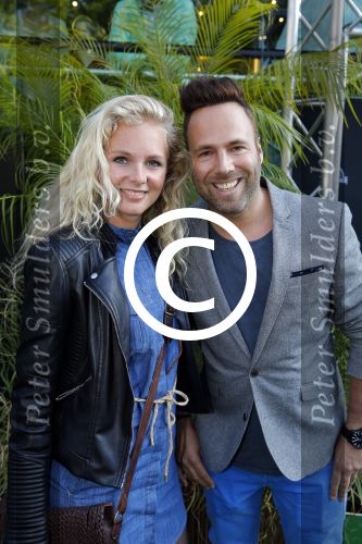 Amsterdam 10 juni 2015
Premiere Jurassic world in pathe arena. Ruud Feltkamp is aanwezig als dj.
Barry Paf met een vriendin