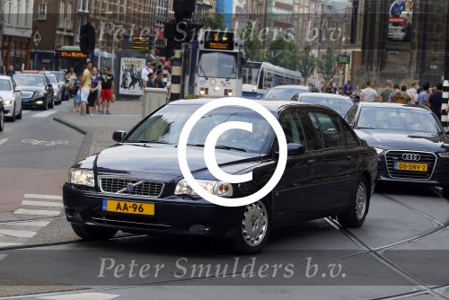 Amsterdam 2 juli 2015  
Prinses Baetrix vertrekt in haar verlengde Volvo bij het paleis.