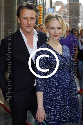 Amsterdam 14 juli 2015  
Premiere de Reunie in Tuschinski met in de hoofdrollen Daan Schuurmans en Thekla Reuten.
Thekla is zwanger en haar vriend Gijs Naber is er ook alsmede de zwangere Bracha v Doesburgh.