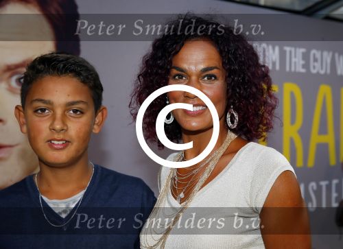 Amsterdam 12 augustus 2015  
Premiere Trainreck in Tuschinski. Chimene v Oosterhout met zoon
