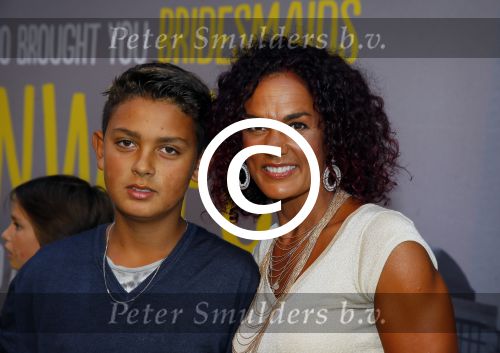 Amsterdam 12 augustus 2015  
Premiere Trainreck in Tuschinski. Chimene v Oosterhout met zoon