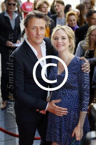 Amsterdam 14 juli 2015  
Premiere de Reunie in Tuschinski met in de hoofdrollen Daan Schuurmans en Thekla Reuten.
Thekla is zwanger en haar vriend Gijs Naber is er ook alsmede de zwangere Bracha v Doesburgh.