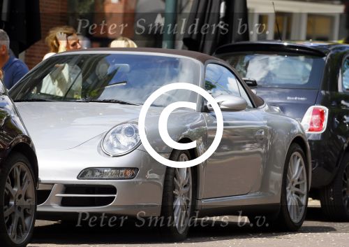 Amsterdam 22 juni 2015
Danielle Overgaag Oerlemans in porsche 911 op cornelis schuytstraat