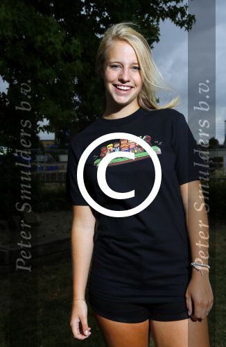 Bunnik 12 juli 2015
Enzo Knol en Dee v d Zeeuw met hun kleding.