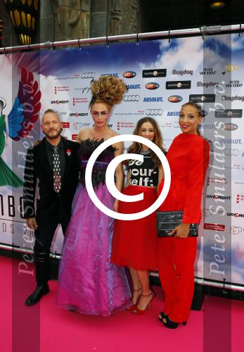 Amsterdam 29 juni 2015
Rainbow awards in Tuschinski.