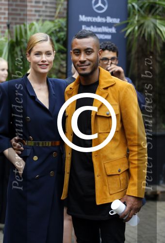 Amsterdam 13 juli 2015
Modeshow Maria Cle Leal tijdens de Amsterdam fashion week in aanwezigheid van Doutzen Kroes en Sunnery James.