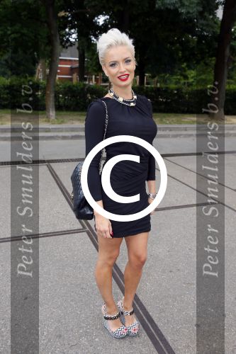 Amsterdam 12 juli 2015  
Modeshow op de amsterdam fashion week. Edmee Verstraten met een vriendin