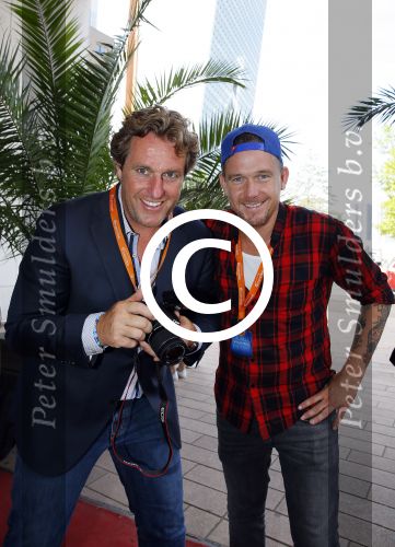 Rotterdam 9 augustus 2015
Edwin Smulders Johnny de Mol en Tomas v d Broek tijdens opnames van het rtl programma Down met Johnny. We gingen naar de premiere naar Wickie de Viking in het nieuwe Luxor.