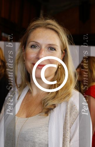Amsterdam 14 juli 2015  
Premiere de Reunie in Tuschinski met in de hoofdrollen Daan Schuurmans en Thekla Reuten.
Thekla is zwanger en haar vriend Gijs Naber is er ook alsmede de zwangere Bracha v Doesburgh.
Elle v Rijn