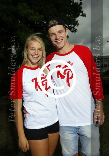 Bunnik 12 juli 2015
Enzo Knol en Dee v d Zeeuw met hun kleding.