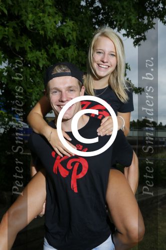 Bunnik 12 juli 2015
Enzo Knol en Dee v d Zeeuw met hun kleding.