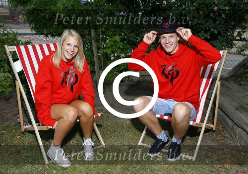Bunnik 12 juli 2015
Enzo Knol en Dee v d Zeeuw met hun kleding.