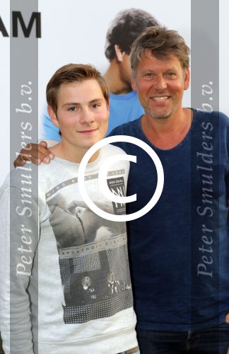 Amsterdam, 3 Augustus 2015
Premiere Speelfilm TED2
Erik v d Hoff met zijn zoon