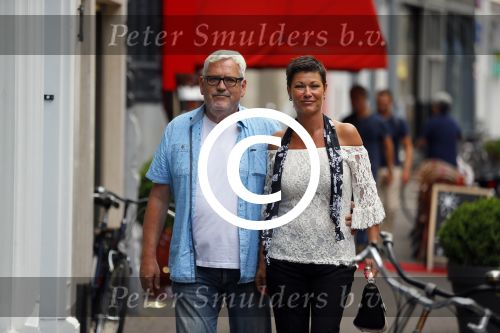Den Haag 16 juli 2015
Verjaardagsfeestje Frits Huffnagel in Den Haag.
Ernst daniel Smid met vriendin