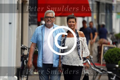 Den Haag 16 juli 2015
Verjaardagsfeestje Frits Huffnagel in Den Haag.
Ernst daniel Smid met vriendin