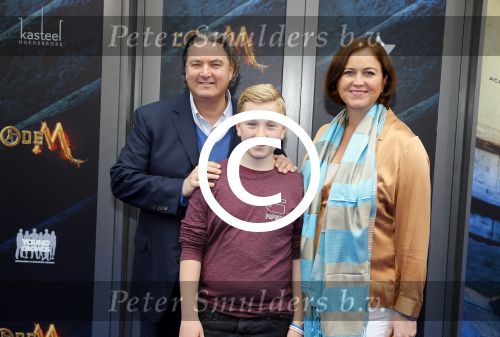 Amsterdam 20 juni 2015
Premiere Code M in het nieuwe de la mar met oa Senna Borsato. Erwin v Lambaart met vrouw en zoon