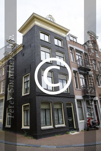 Amsterdam 20 juni 2015  
Huis en naamplaatje van Jos Brink en Frank Sanders.