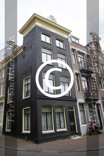 Amsterdam 20 juni 2015  
Huis en naamplaatje van Jos Brink en Frank Sanders.