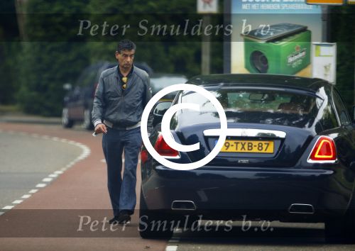Amsterdam 14 juni 2015
Gerard Spong met zijn hondje in zijn nieuwe Bentley