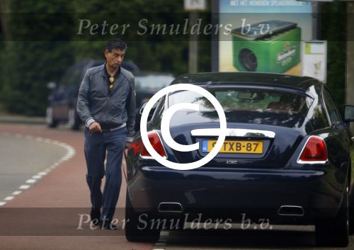 Amsterdam 14 juni 2015
Gerard Spong met zijn hondje in zijn nieuwe Bentley