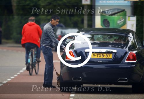 Amsterdam 14 juni 2015
Gerard Spong met zijn hondje in zijn nieuwe Bentley