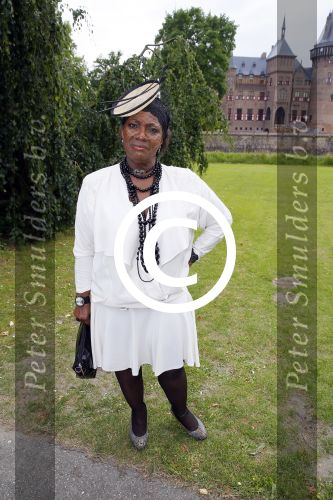 Haarzuilens 17 juni 2015
Haringparty op kasteel de Haar. Gerda Havertong met man