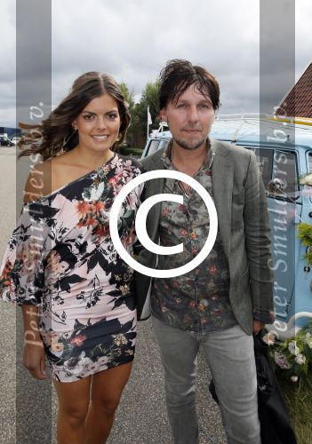Volendam Katwoude 15 augustus 2015
Trouwen Jaap en Jenny Kwakman. Jan Dulles met vriendin