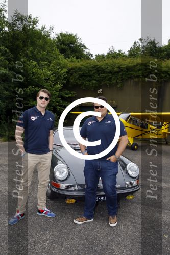 Lievelde 28 juni 2015
Jan Peter Balkenende en zijn broer Evert Jan doen mee in een porsche cabrio met de achterhoek Rally. Ook jan Kees de Jager doet mee