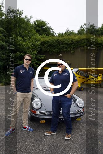 Lievelde 28 juni 2015
Jan Peter Balkenende en zijn broer Evert Jan doen mee in een porsche cabrio met de achterhoek Rally. Ook jan Kees de Jager doet mee