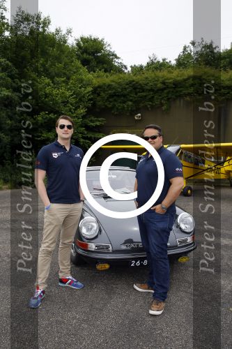 Lievelde 28 juni 2015
Jan Peter Balkenende en zijn broer Evert Jan doen mee in een porsche cabrio met de achterhoek Rally. Ook jan Kees de Jager doet mee