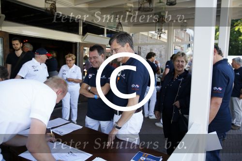 Lievelde 28 juni 2015
Jan Peter Balkenende en zijn broer Evert Jan doen mee in een porsche cabrio met de achterhoek Rally