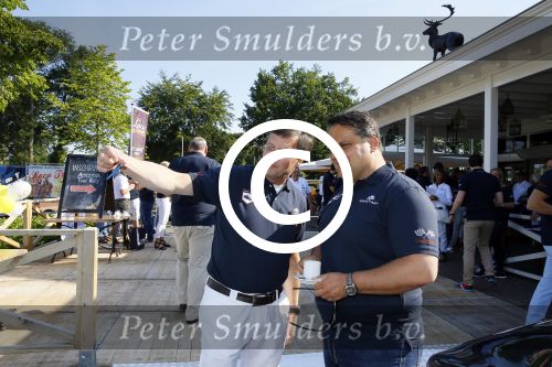 Lievelde 28 juni 2015
Jan Peter Balkenende en zijn broer Evert Jan doen mee in een porsche cabrio met de achterhoek Rally